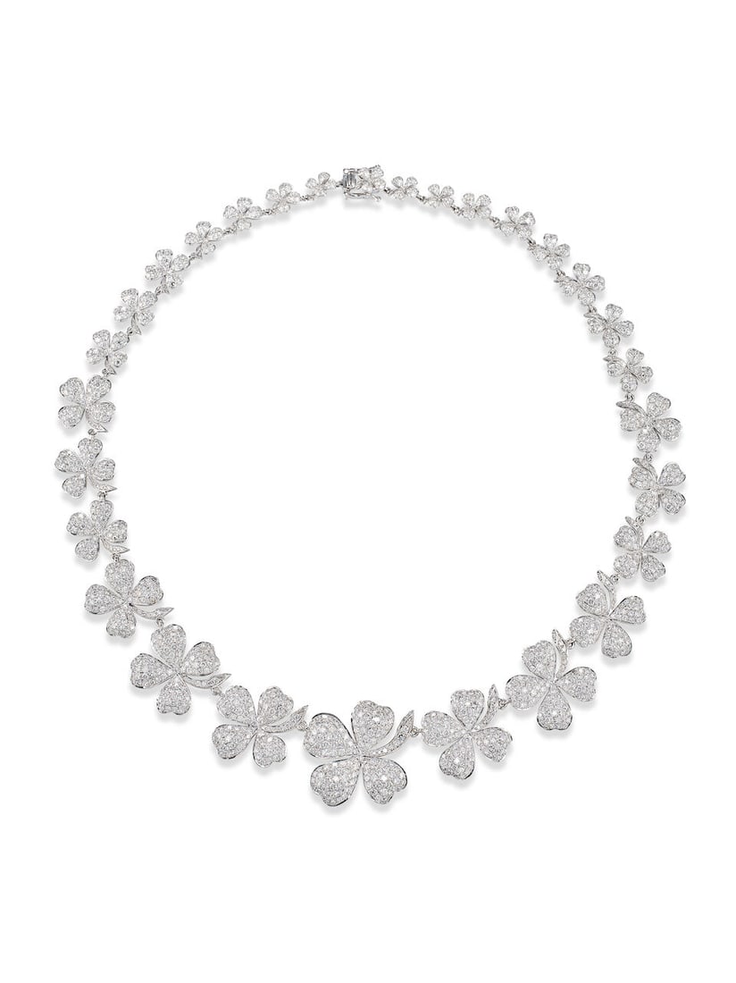 DIAMOND 'FOUR-LEAF CLOVER' NECKLACE: DIAMOND 'FOUR-LEAF CLOVER' NECKLACE 鑽石「四葉草」項鍊 Diamonds: stamped 17.71cts Metal: 18 karat white gold Length: 41.5cm Gross weight: