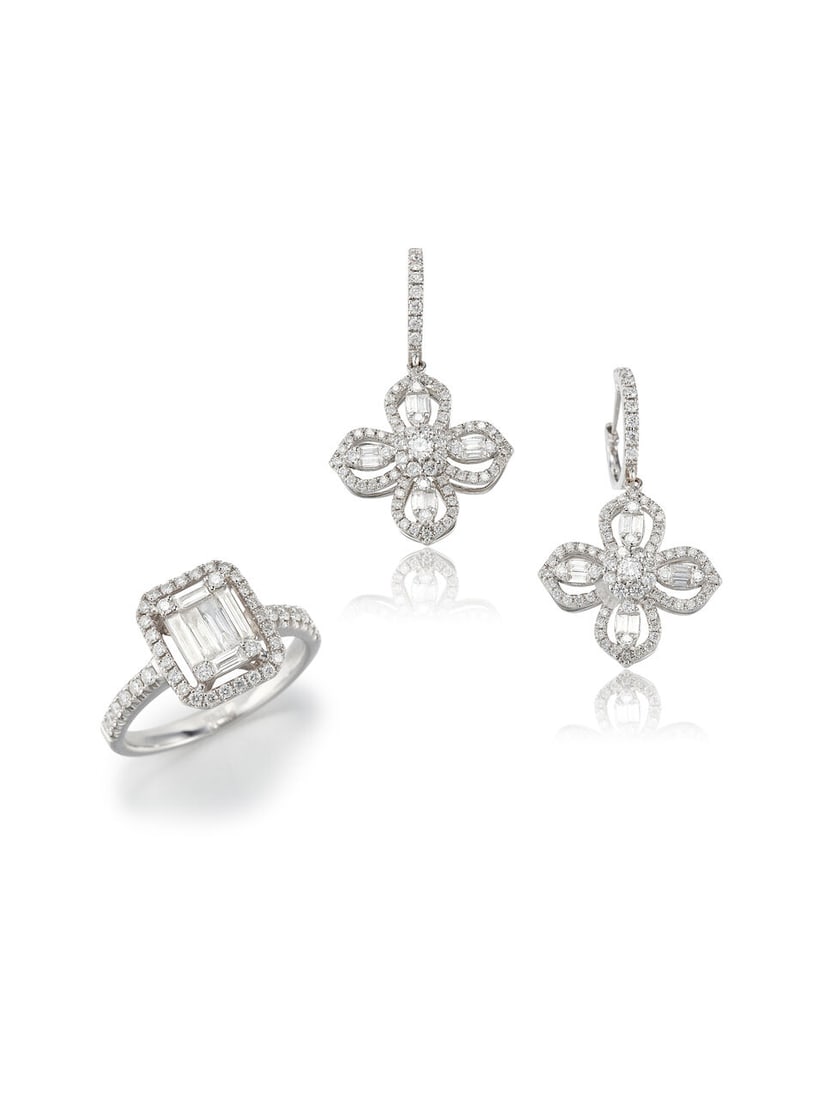 DIAMOND RING AND PENDENT EARRINGS (2): DIAMOND RING AND PENDENT EARRINGS 鑽石戒指及吊墜耳環 Diamonds: approx. 2.00cts Metal: 18 karat white gold Ring size: 6¾ Length: 3.1cm Gross