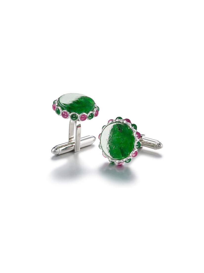 PAIR OF JADEITE AND RUBY CUFFLINKS: PAIR OF JADEITE AND RUBY CUFFLINKS 天然翡翠配紅寶石袖扣 Certificate: HKJSL, selected jadeite, natural, type A (SJ
