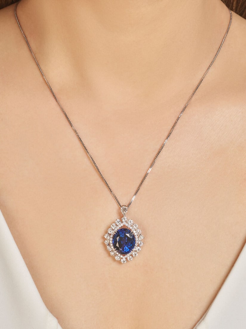 TANZANITE AND DIAMOND PENDANT - 2