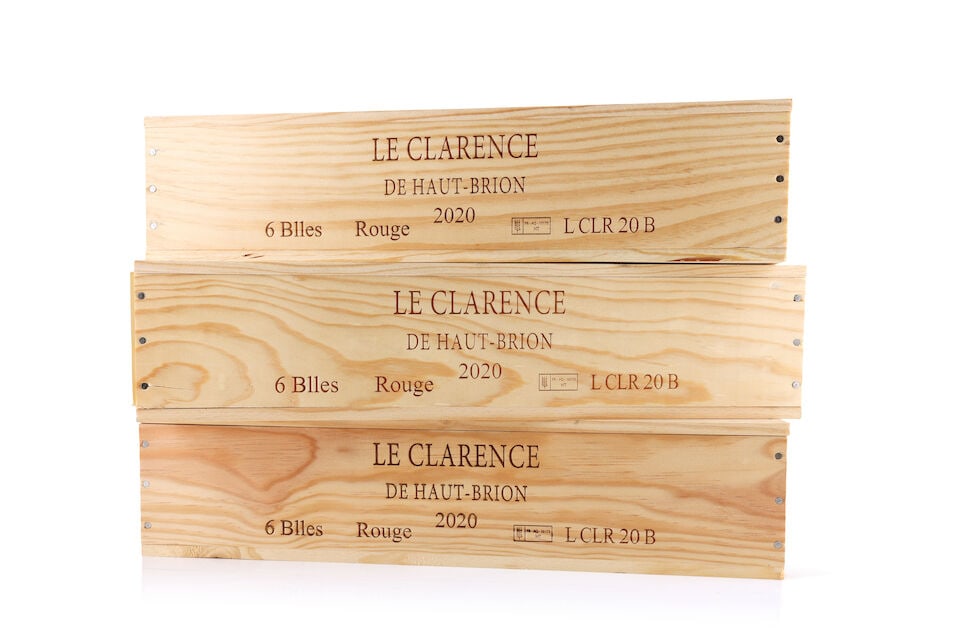 Le Clarence de Haut-Brion, 2020 (18 x 750ml): Le Clarence de Haut-Brion, 2020 (18 x 750ml) Region: Pessac-Léognan Packaging: 3 x original wooden cases This lot is subject to the following lot symbols: Δ Δ VAT at the prevailing