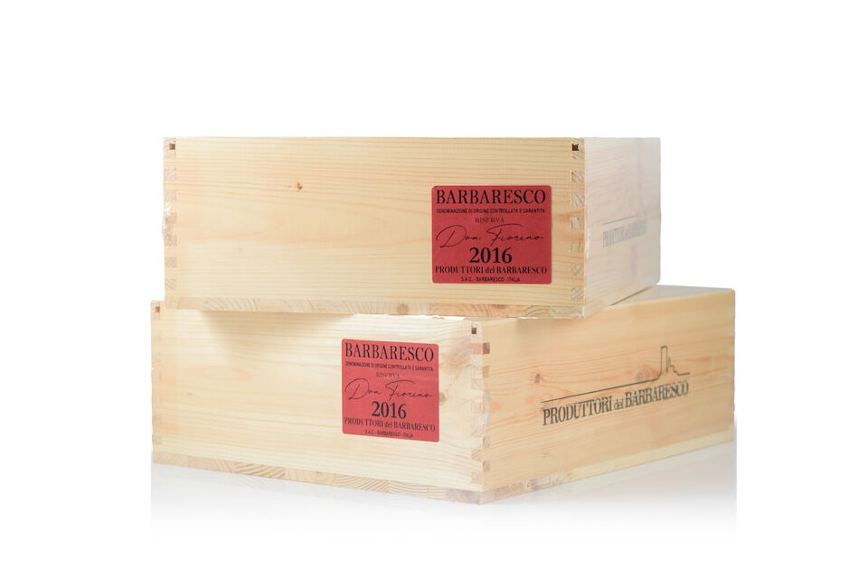 Produttori del Barbaresco, Don Fiorino Barbaresco Riserva, 2016 (6 x 750ml): Produttori del Barbaresco, Don Fiorino Barbaresco Riserva, 2016 (6 x 750ml) Region: Piedmont Packaging: 2 x original wooden cases This lot is subject to the following lot symbols: Δ Δ VAT