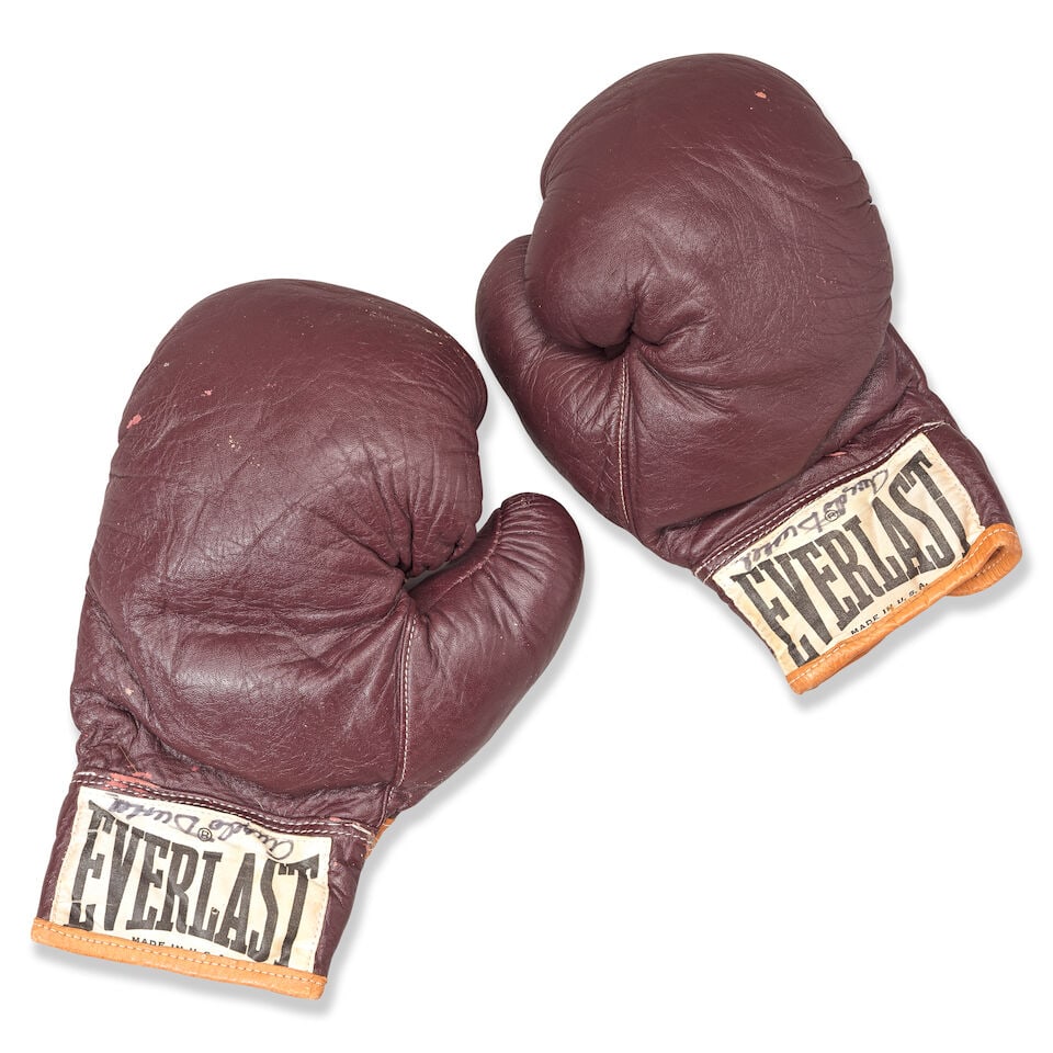 Muhammad Ali v Oscar Bonavena fight-worn gloves - 3