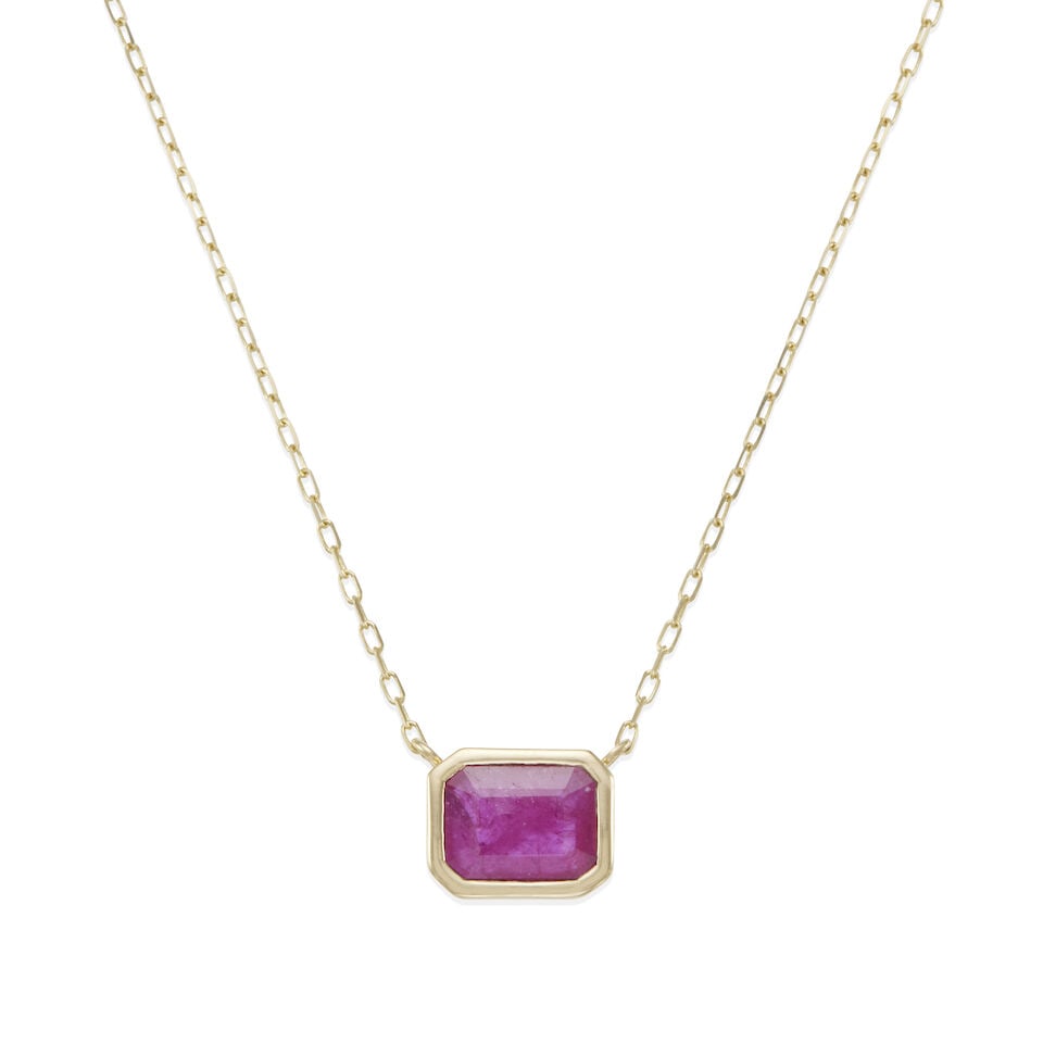 14K GOLD AND RUBY NECKLACE: 14K GOLD AND RUBY NECKLACE • 14k yellow gold • 1 rectangular ruby weighing approximately 2.05 - 2.15 carats • Length 16 1/2 in. • Estimated gross weight: 2.8