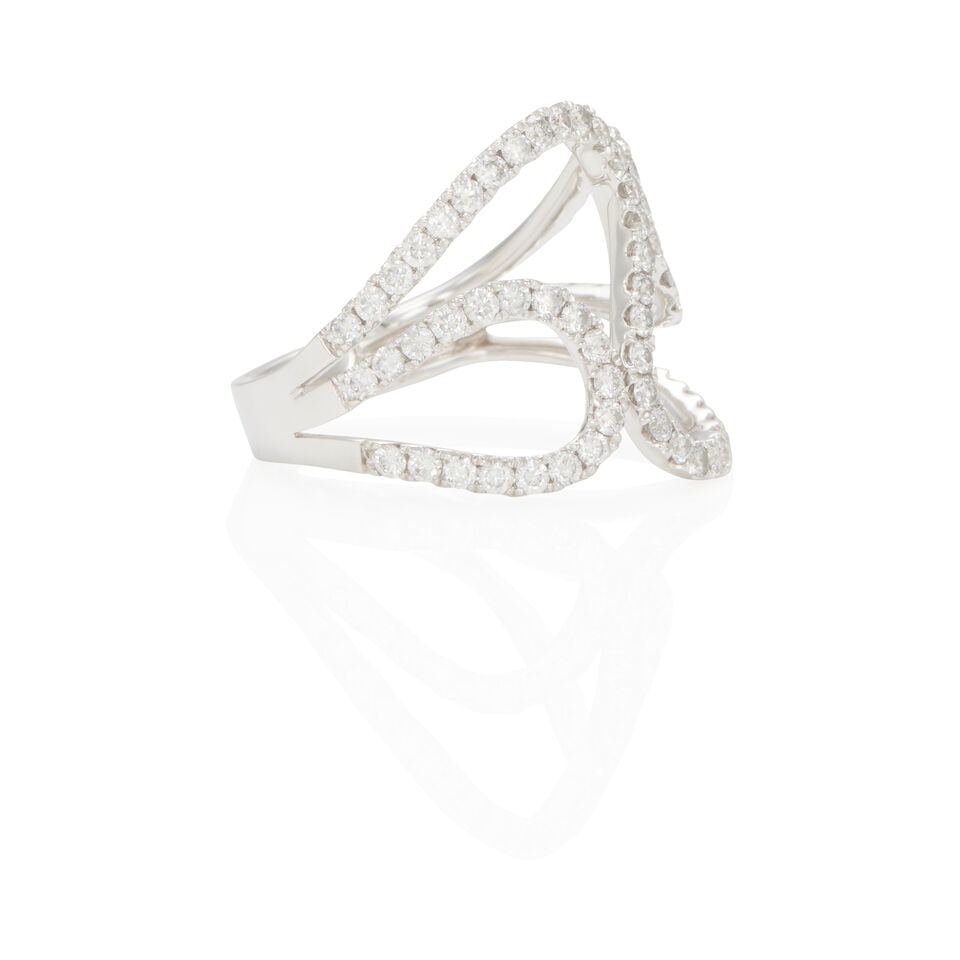 18K WHITE GOLD AND DIAMOND RING - 2