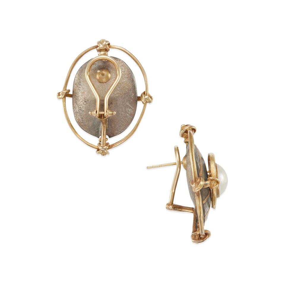 CAROLYN MORRIS BACH: 18K GOLD, FINE SILVER, CULTURED PEARL EARRINGS - 2