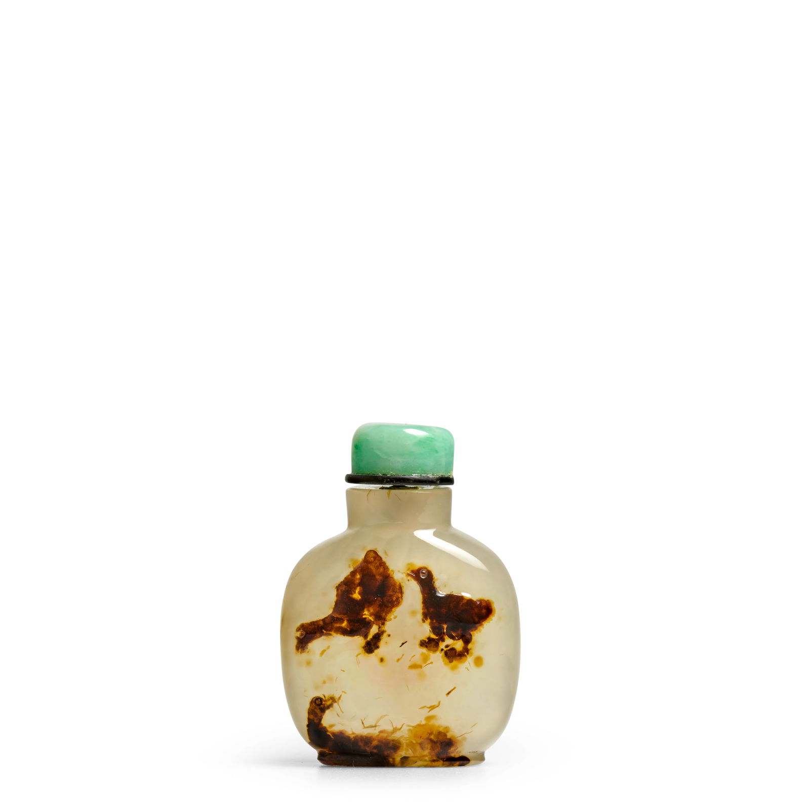 A SHADOW AGATE 'THREE GEESE' SNUFF BOTTLE 1770-1860, Official School (1 of 1)