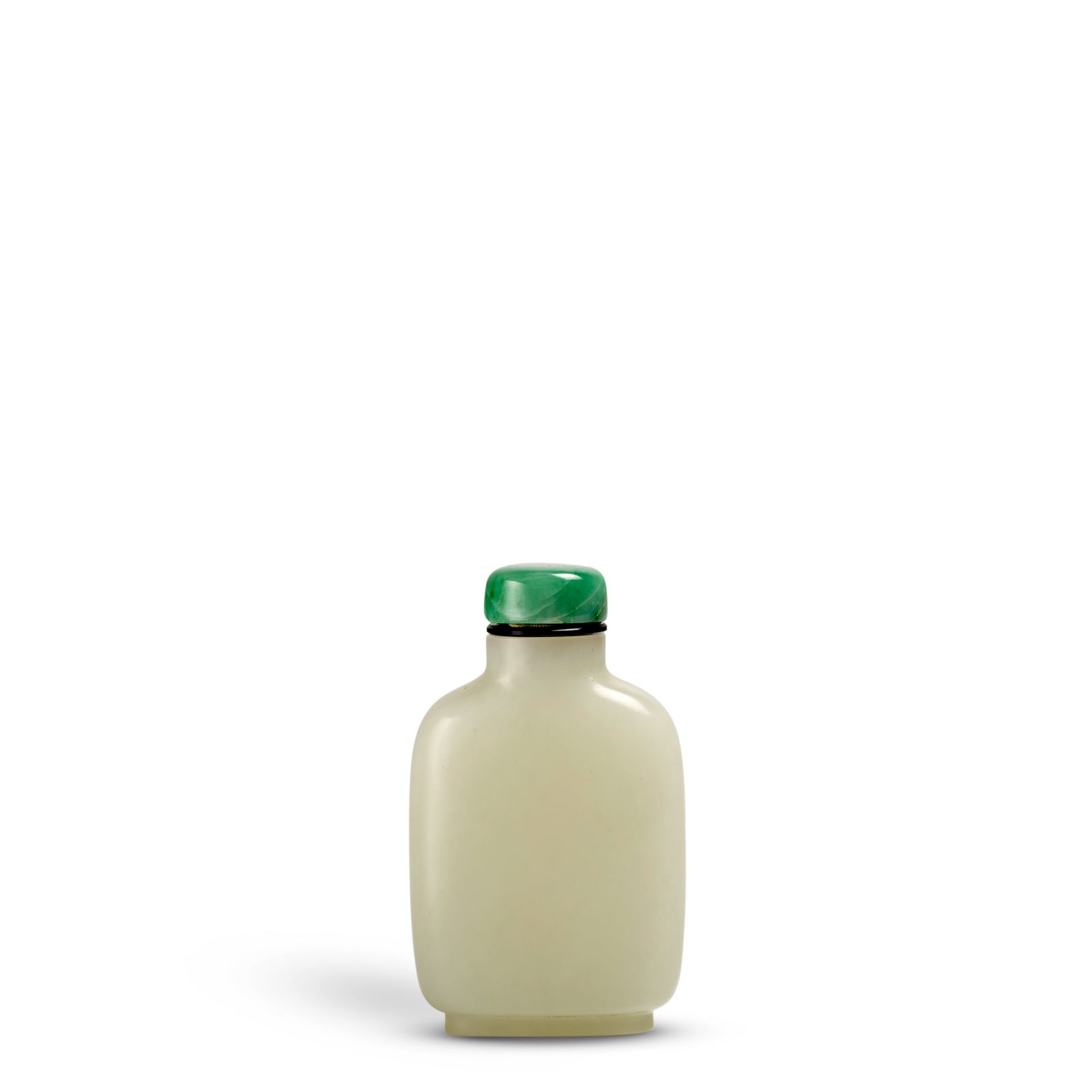 A WHITE JADE ROUNDED RECTANGULAR PLAIN SNUFF BOTTLE 1750-1820 (1 of 1)