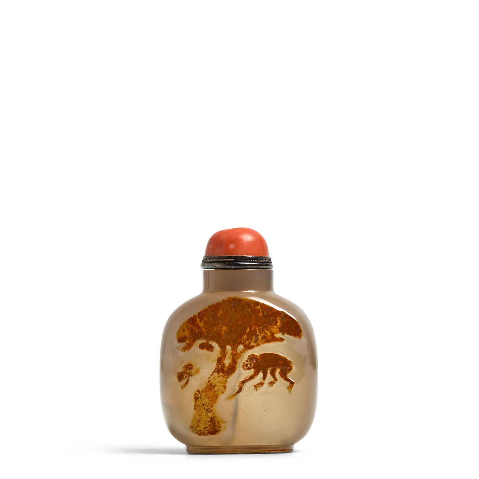 A CHALCEDONY AGATE 'MONKEY AND WASPS NEST' SNUFF BOTTLE 1800-1900, Official School, Wen Wan mark... (1 of 1)