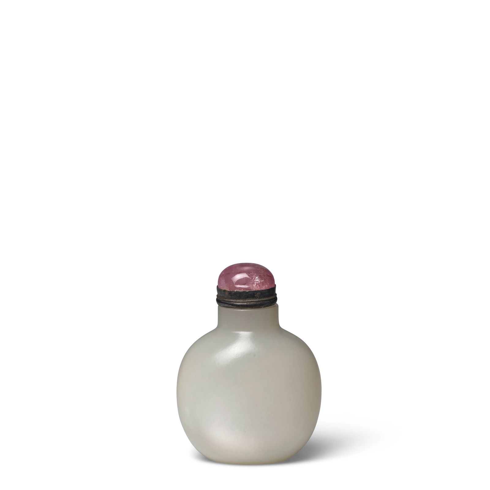 A ROUNDED PLAIN WHITE JADE SNUFF BOTTLE 1750-1820 (1 of 1)