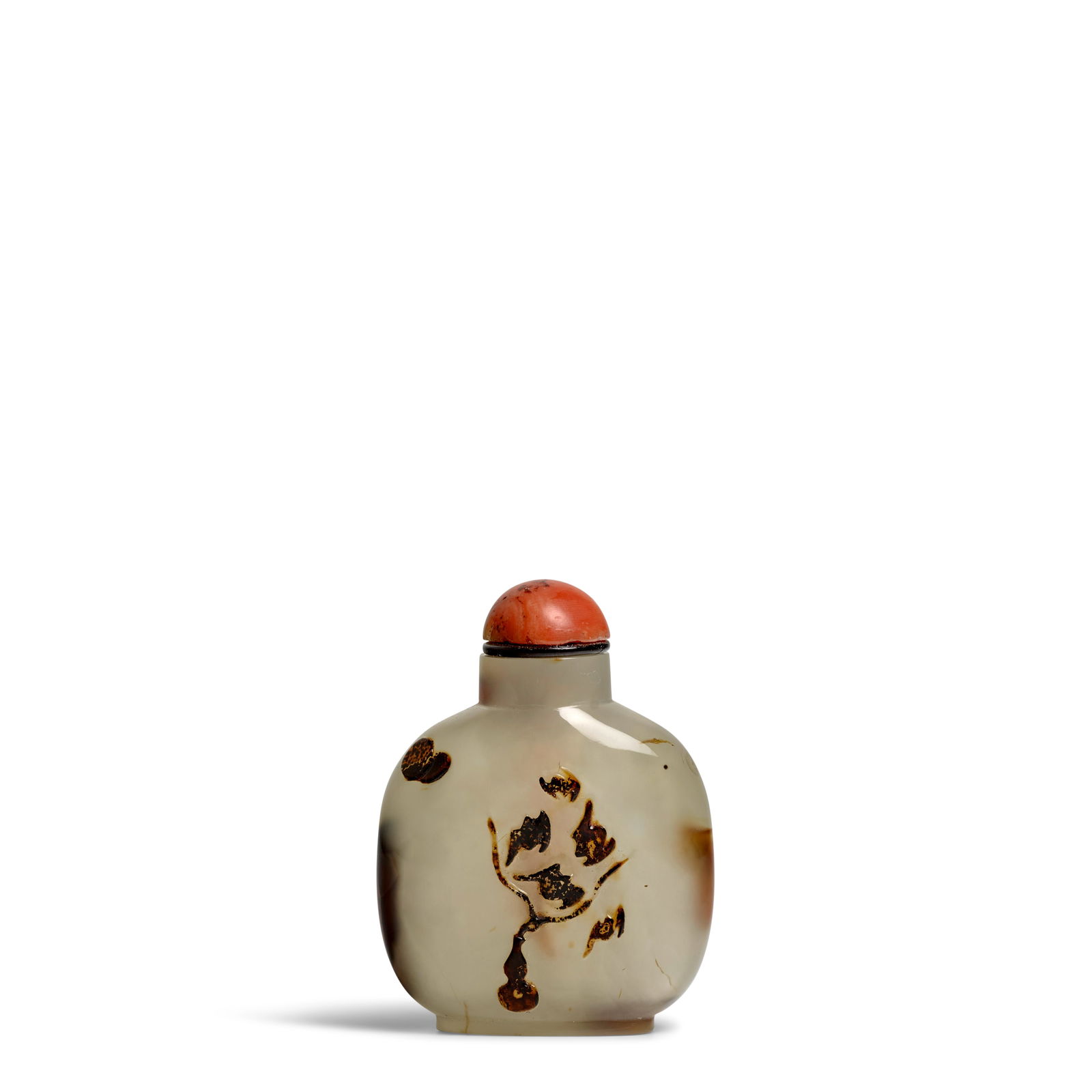 A SHADOW AGATE 'FIVE BATS AND GOURD' SNUFF BOTTLE 1780-1860, Official School (1 of 1)