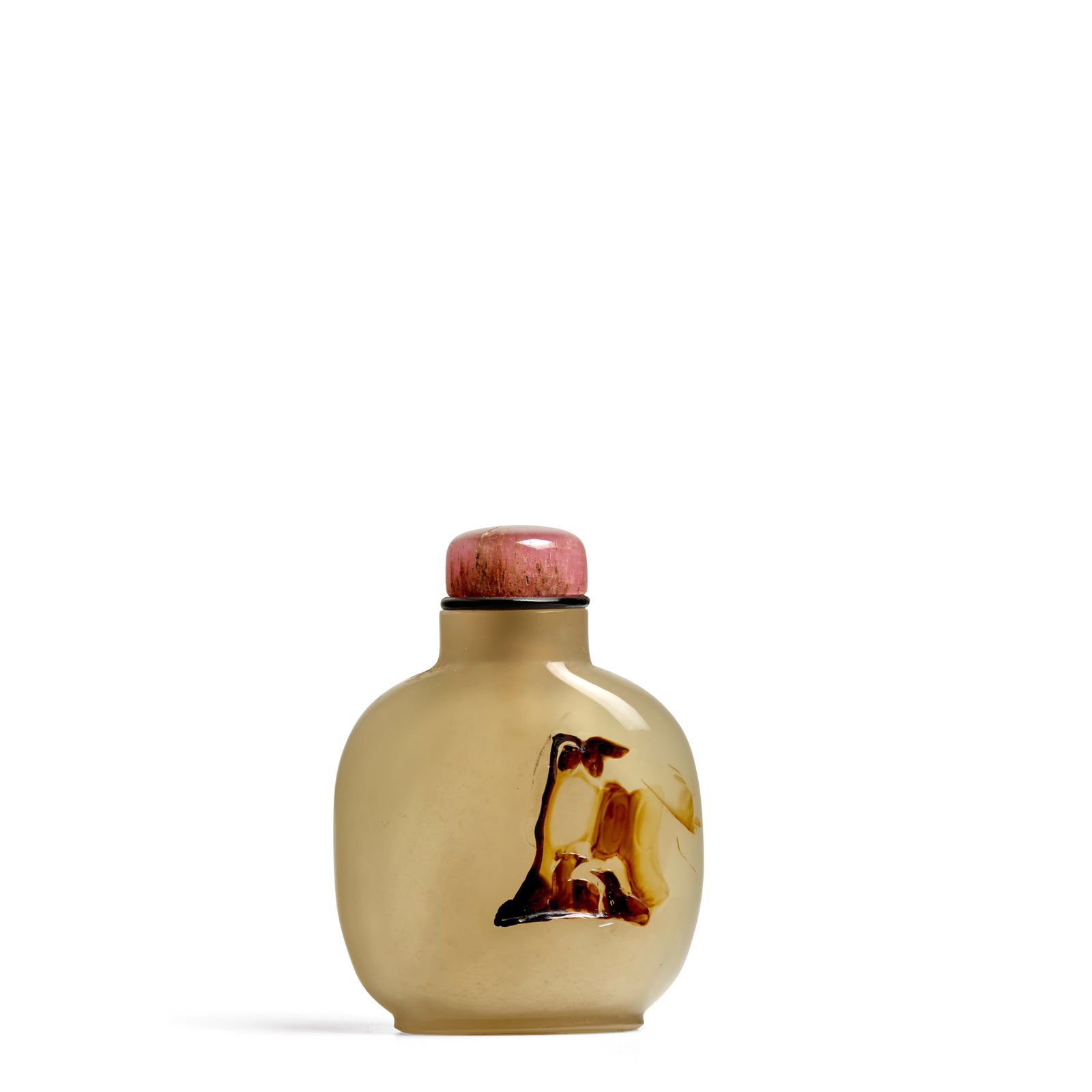 A SHADOW AGATE 'PAIRED DUCKS AND LOTUS' SNUFF BOTTLE 1780-1870, Official School (1 of 1)