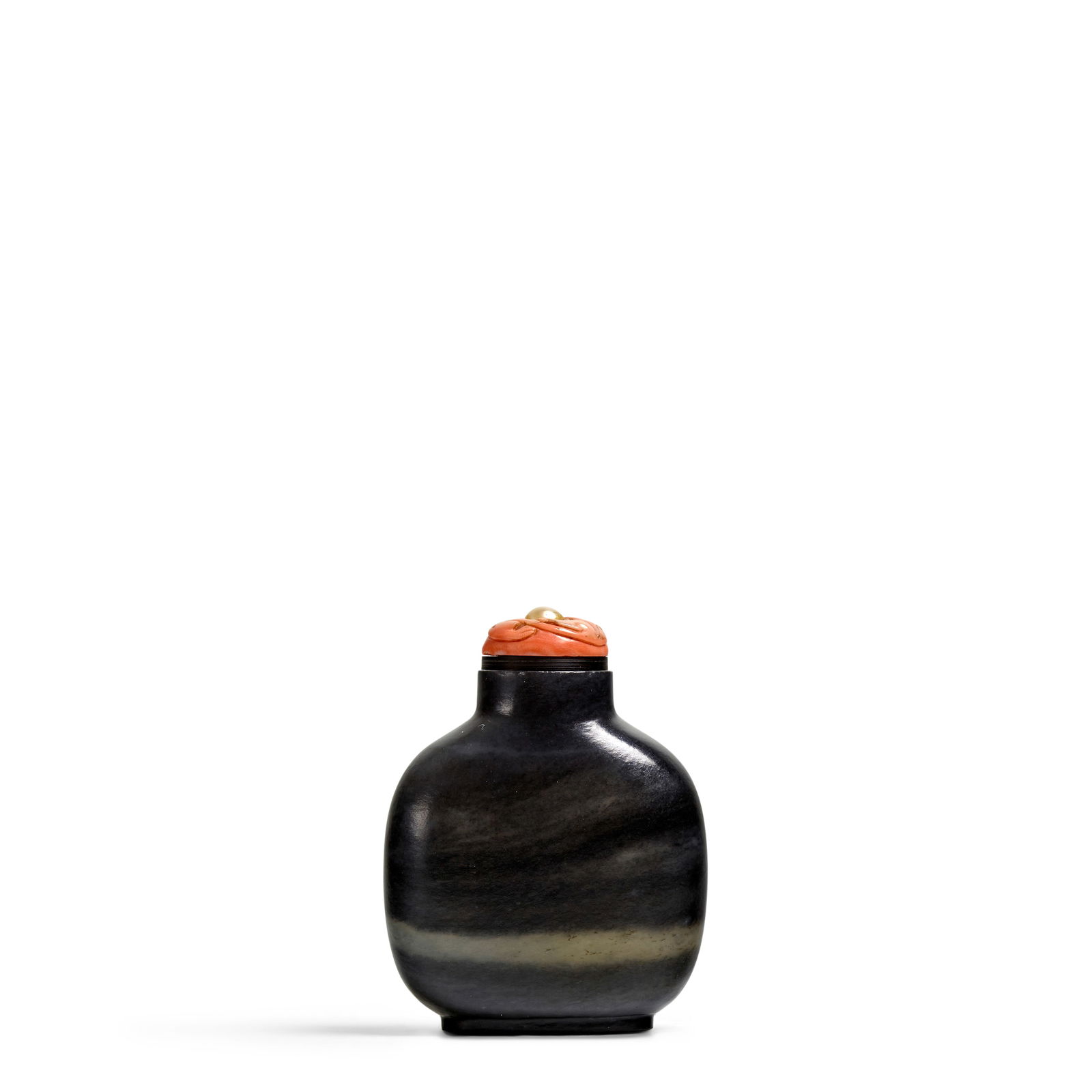 A BLACK AND GRAY JADE SNUFF BOTTLE 1750-1820 (1 of 1)