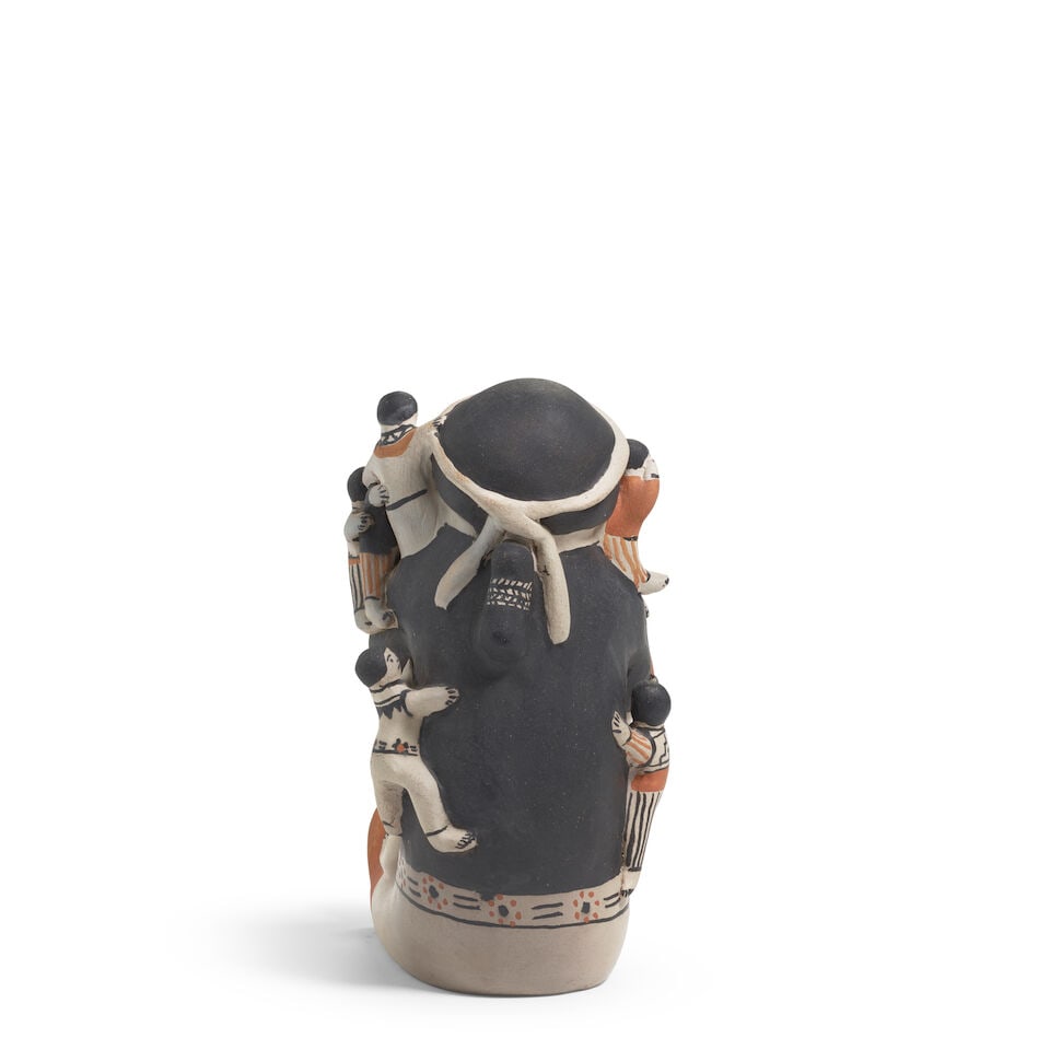 A Helen Cordero pottery storyteller figure - 2