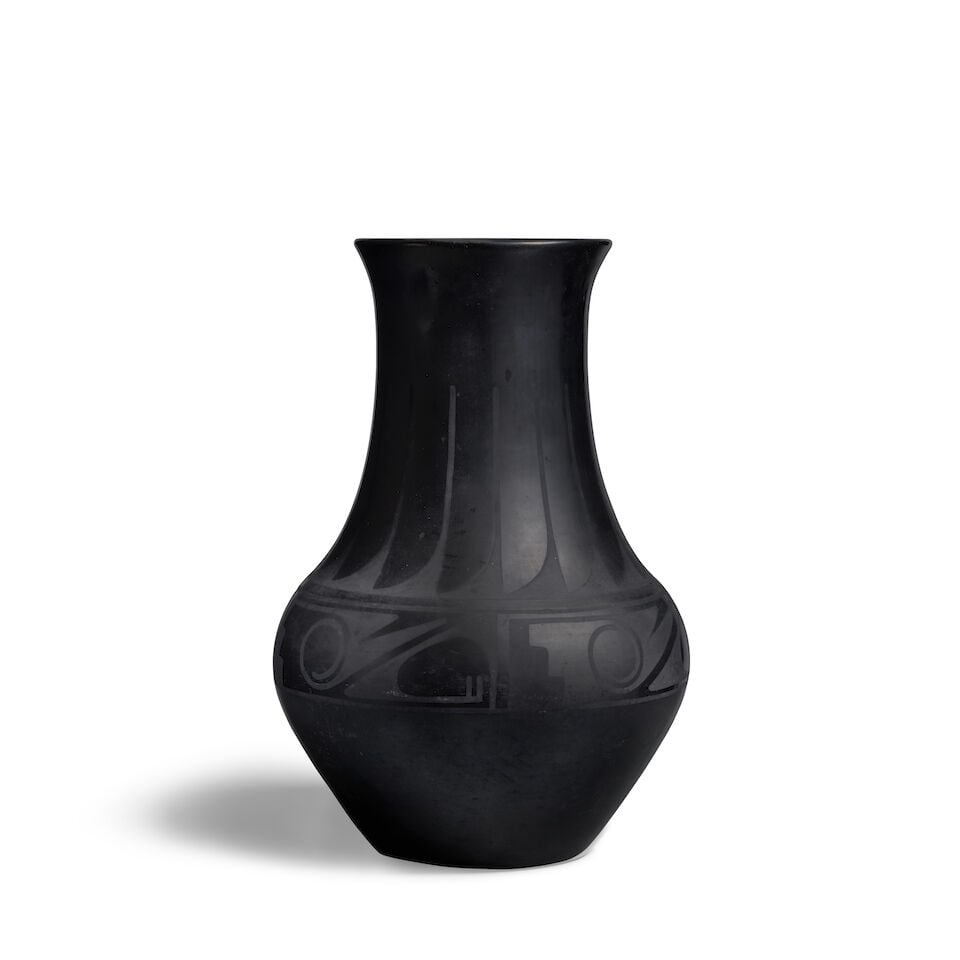 A Maria Martinez blackware pottery vase - 2
