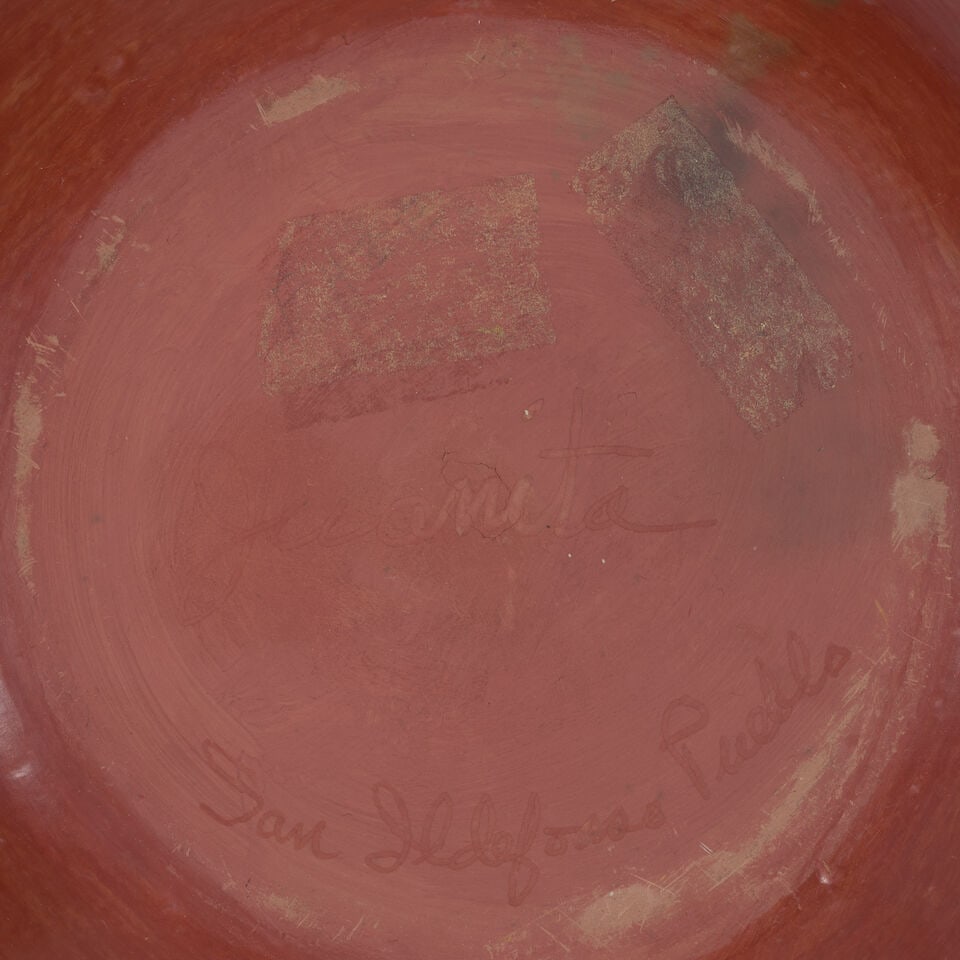 A Juanita Gonzales (Wo-Peen) redware pottery platter - 2