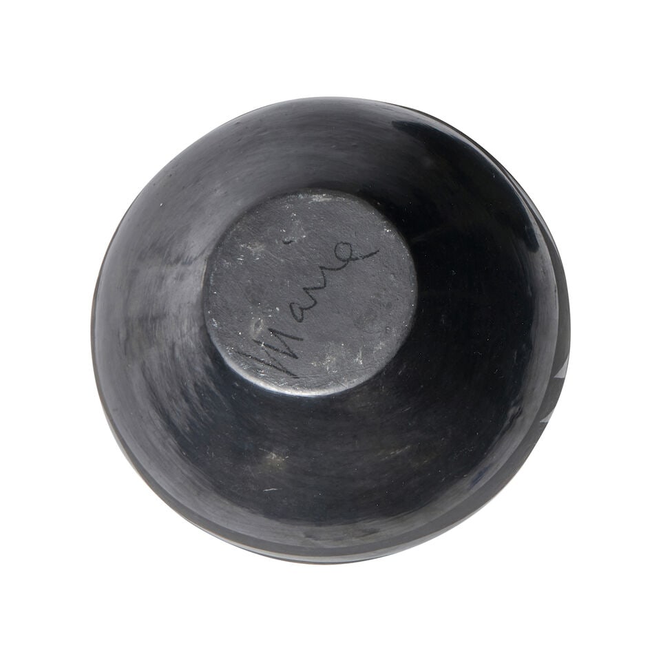 A Maria Martinez blackware pottery bowl - 3