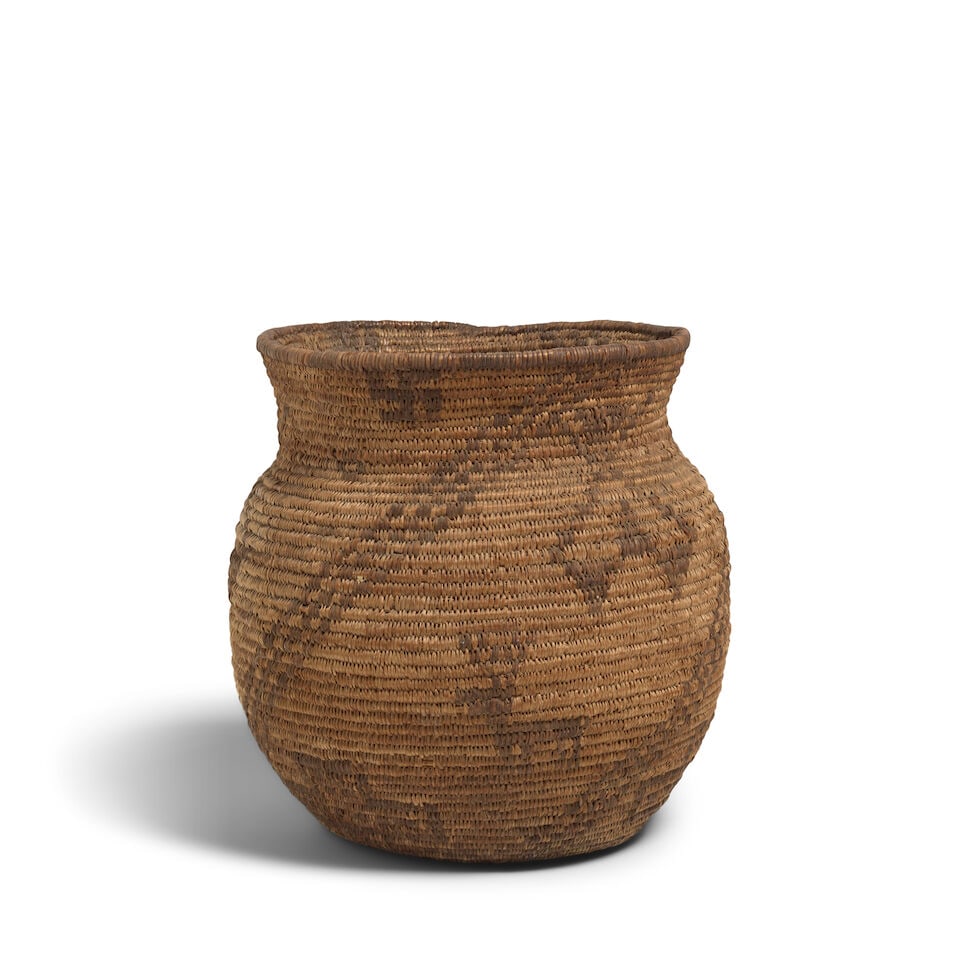 An Apache pictorial olla (1 of 2)