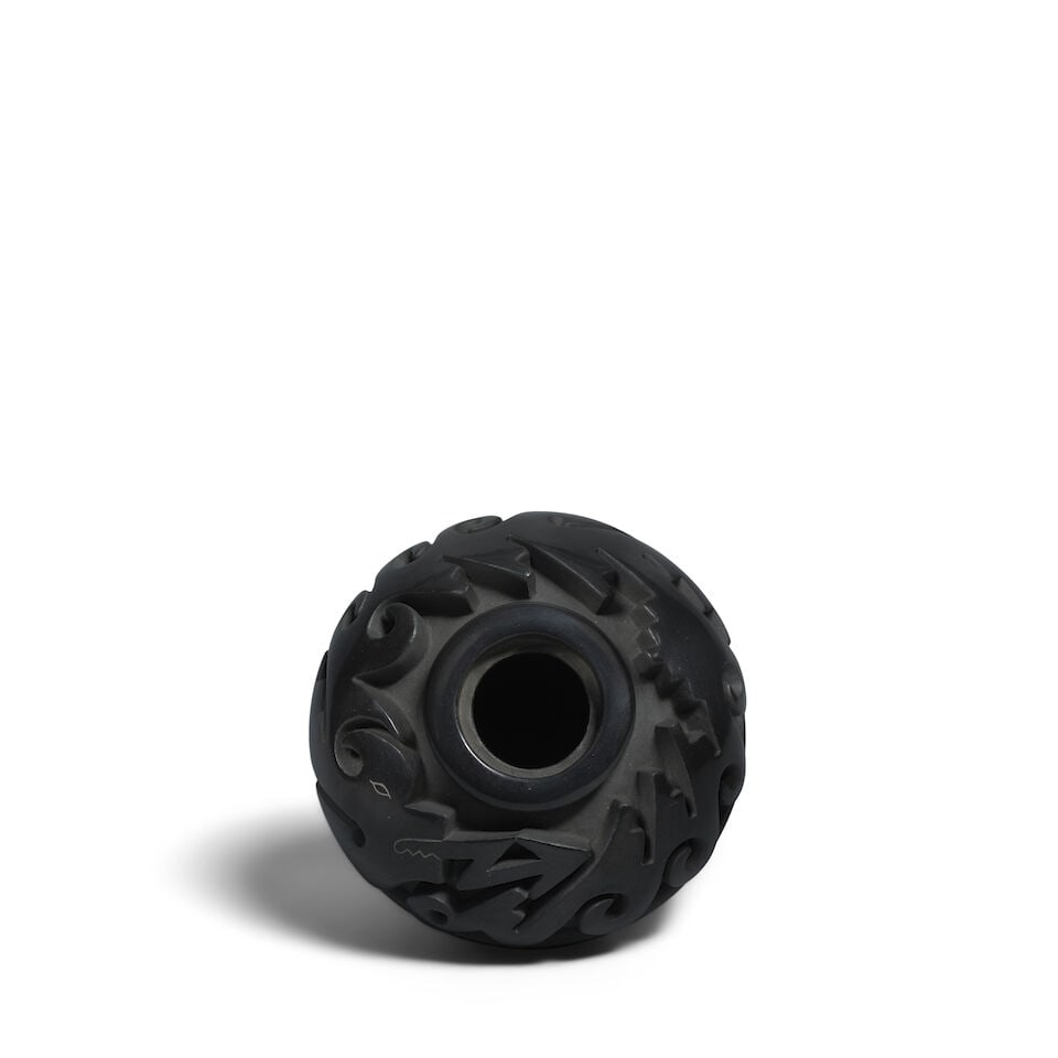 A Nancy Youngblood blackware pottery jar - 2