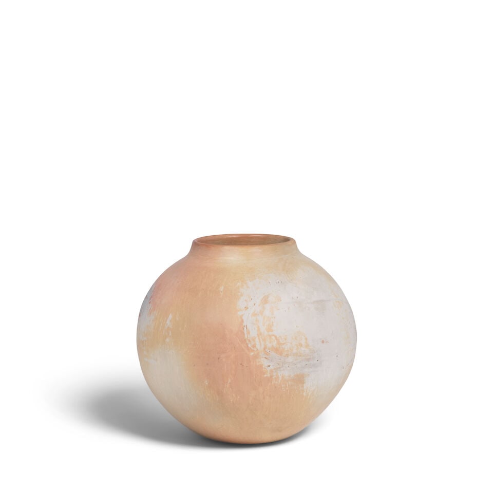 An Elizabeth White (Polingaysi Qöyawayma) buffware jar - 3