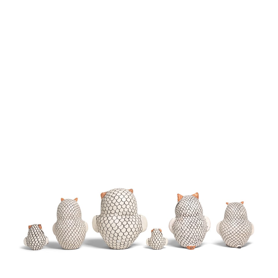 Six modern Acoma pottery owls: Eva Histia and Hilda Antonio - 2