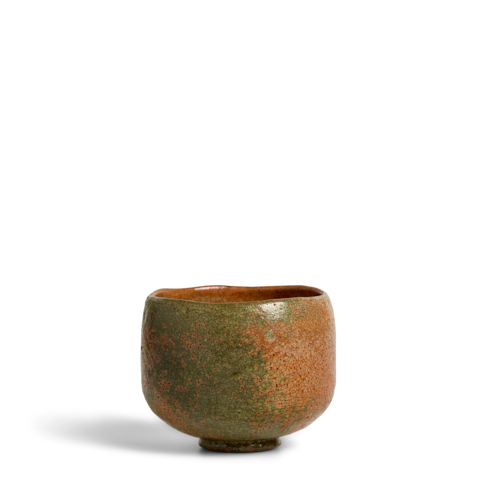 RAKU ICHINYŪ (KICHIZAEMON IV, 1640-1696) A Red Raku Ware Tea Bowl named Unkin (Cloud Brocad...: RAKU ICHINYŪ (KICHIZAEMON IV, 1640-1696) A Red Raku Ware Tea Bowl named Unkin (Cloud Brocade) Edo period (1615-1868), late 17th century Chawan completely covered in a red and light gray crackled