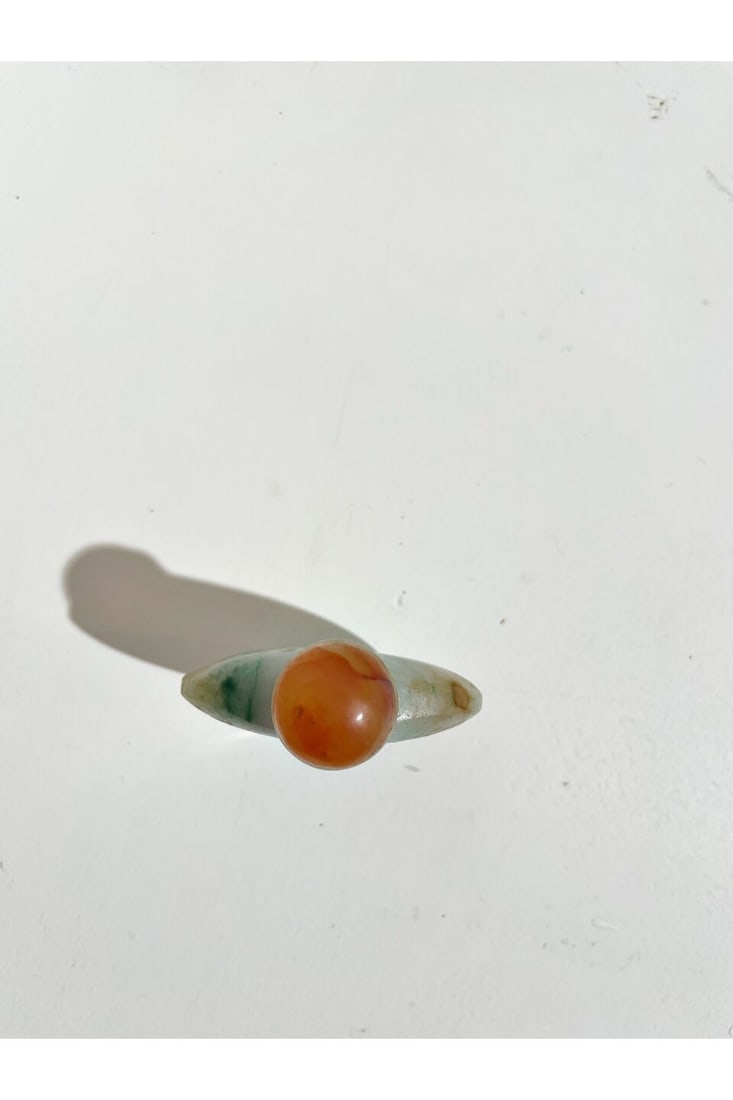 A JADEITE SNUFF BOTTLE AND A SNUFF DISH The bottle late Qing dynasty (2) - 5