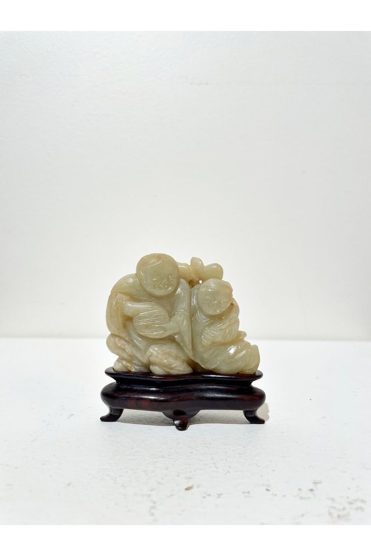 A CELADON JADE CARVING OF THE HEHE TWINS 17th/18th century - 3