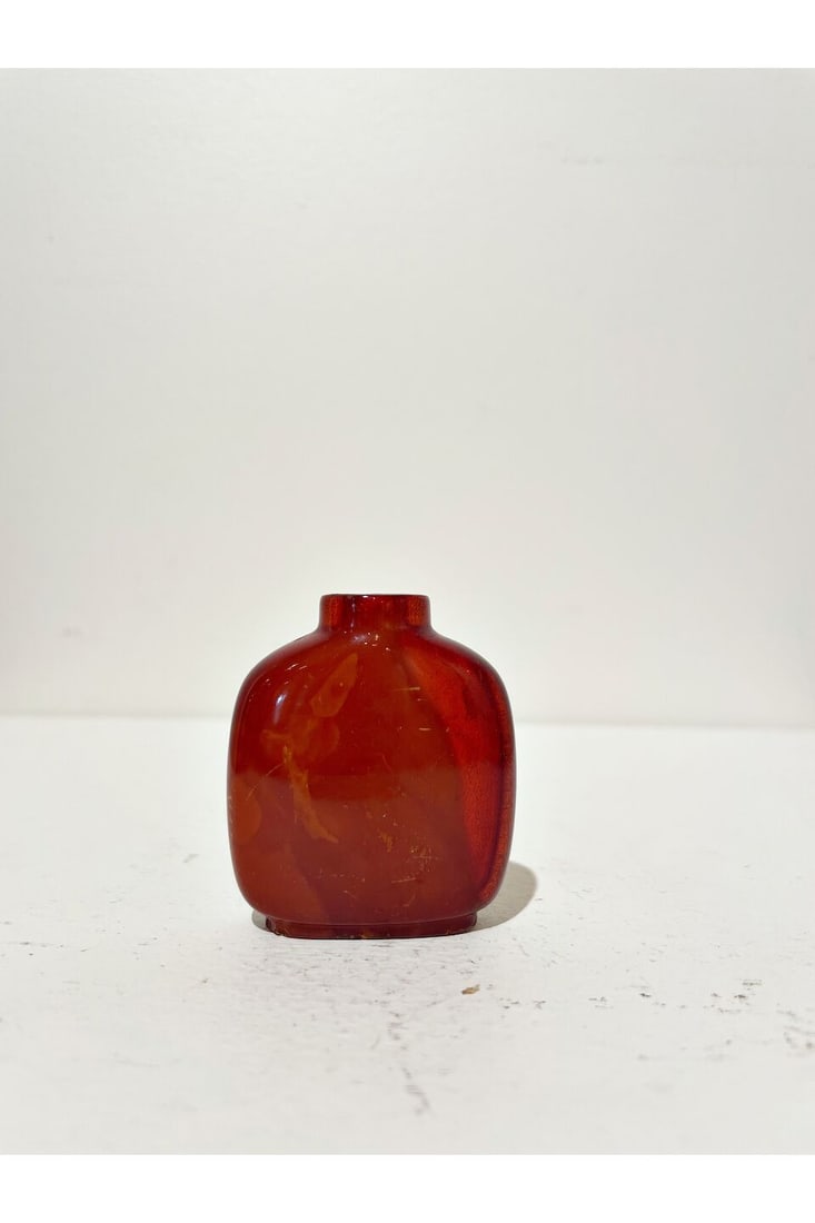 AN AMBER 'FINGER CITRON' CUP AND AN AMBER SNUFF BOTTLE Qing dynasty (2) - 5