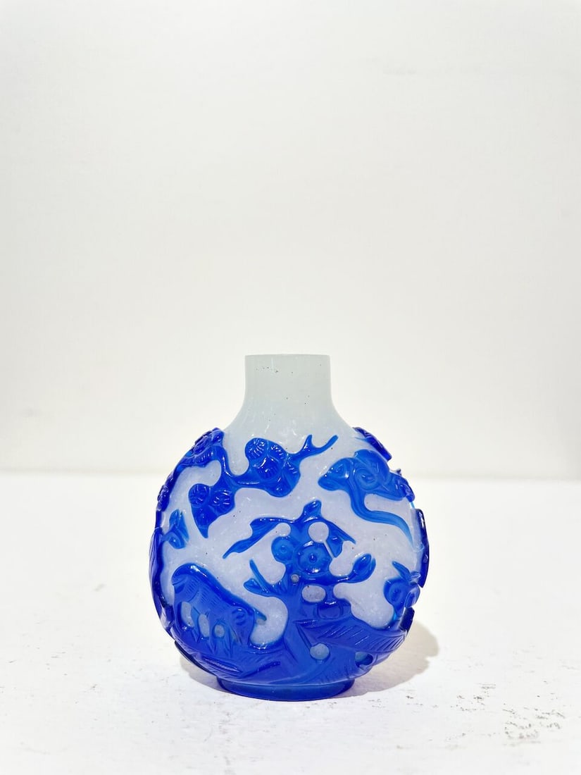 TWO GLASS OVERLAY SNUFF BOTTLES 19th century (2) - 3