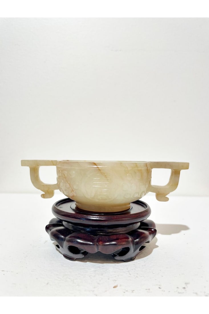 A PALE CELADON JADE 'LONGEVITY' CUP Qing dynasty - 2