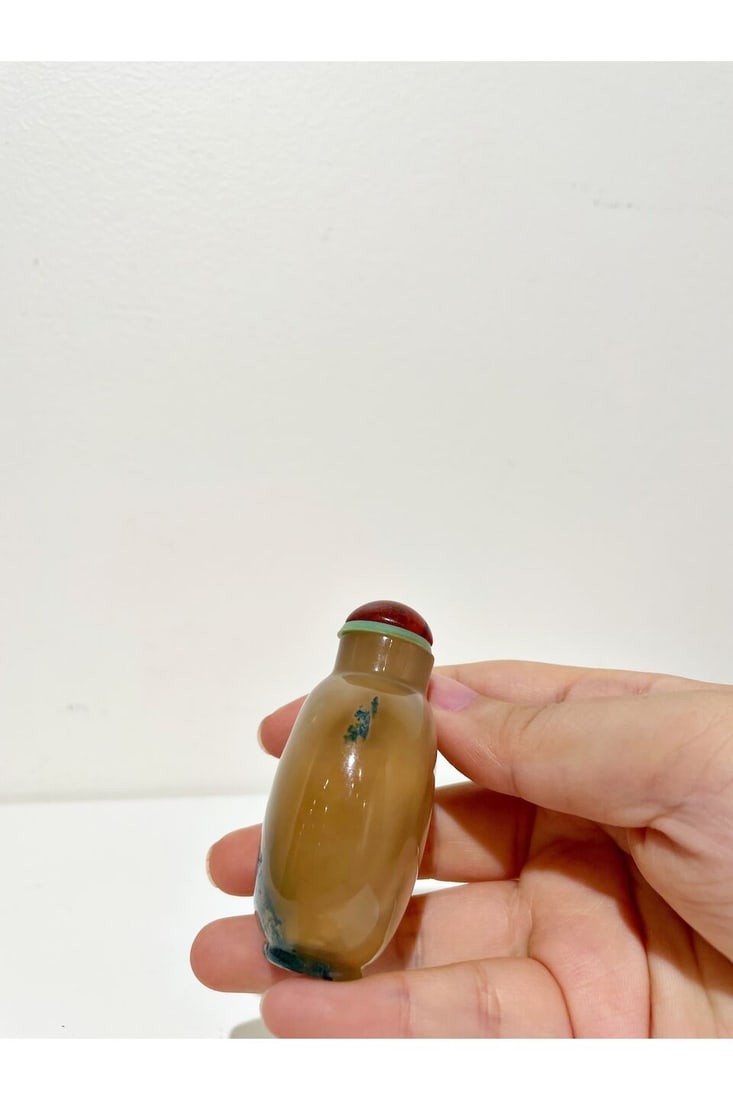 A MOSS AGATE AND A SMOKEY AGATE SNUFF BOTTLES 19th century (2) - 11