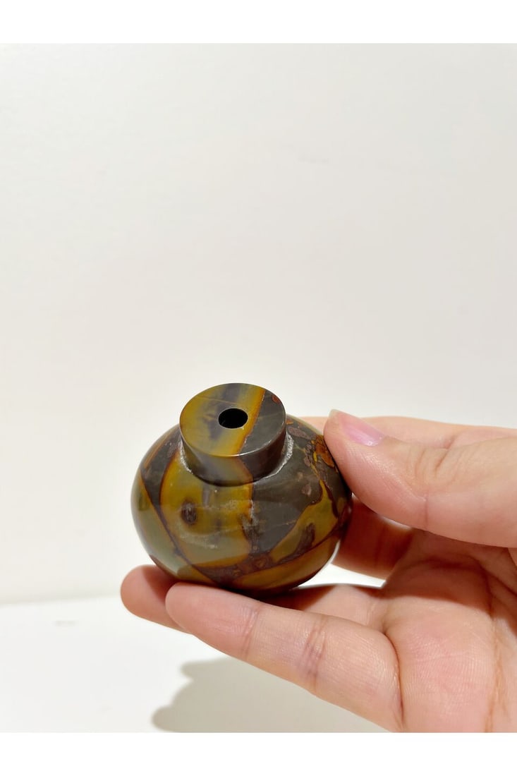 A PUDDINGSTONE SNUFF BOTTLE 18th/19th century - 3