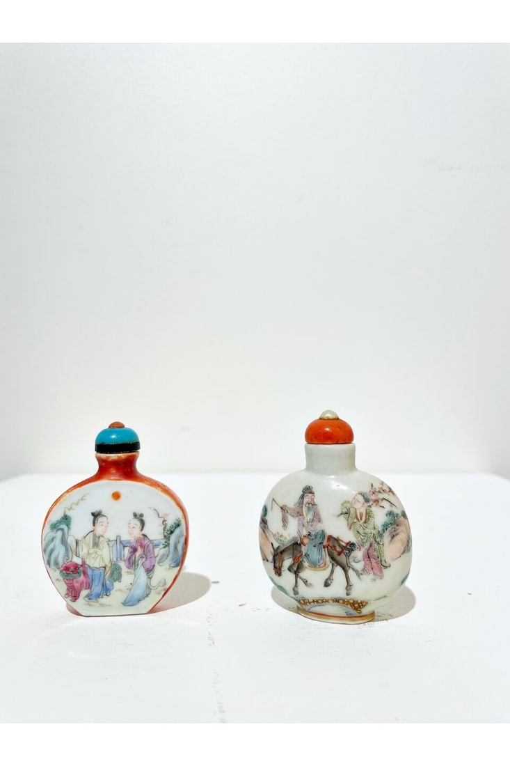 TWO FAMILLE ROSE SNUFF BOTTLES Daoguang four-character marks, 19th century (2) - 12