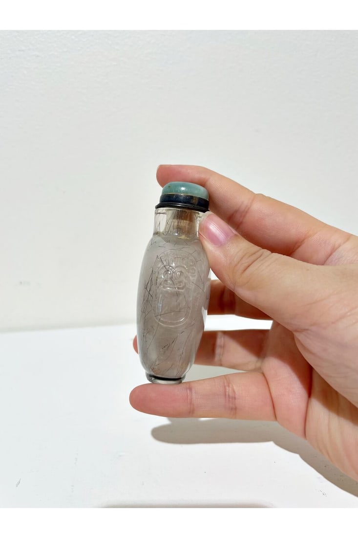 THREE ROCK CRYSTAL SNUFF BOTTLES 19th century (3) - 4