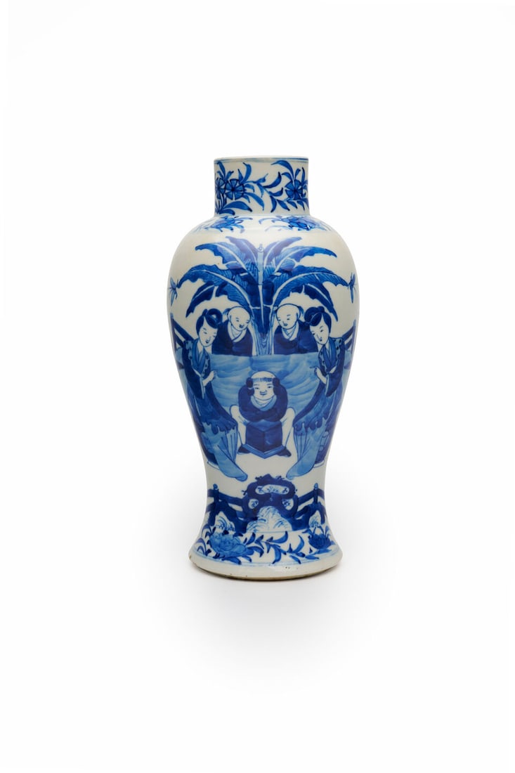 A BLUE AND WHITE VASE Kangxi four-character mark, late Qing to Republic period: A BLUE AND WHITE VASE Kangxi four-character mark, late Qing to Republic period 29.6cm high Footnotes: 晚清至明國 青花人物觀音尊
