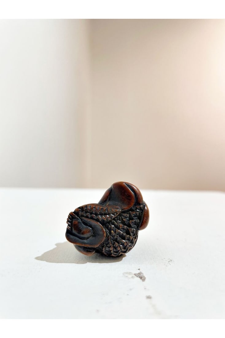 TWO BOXWOOD NETSUKE OF A MONK AND GAMA SENNIN 19th century (2) - 2