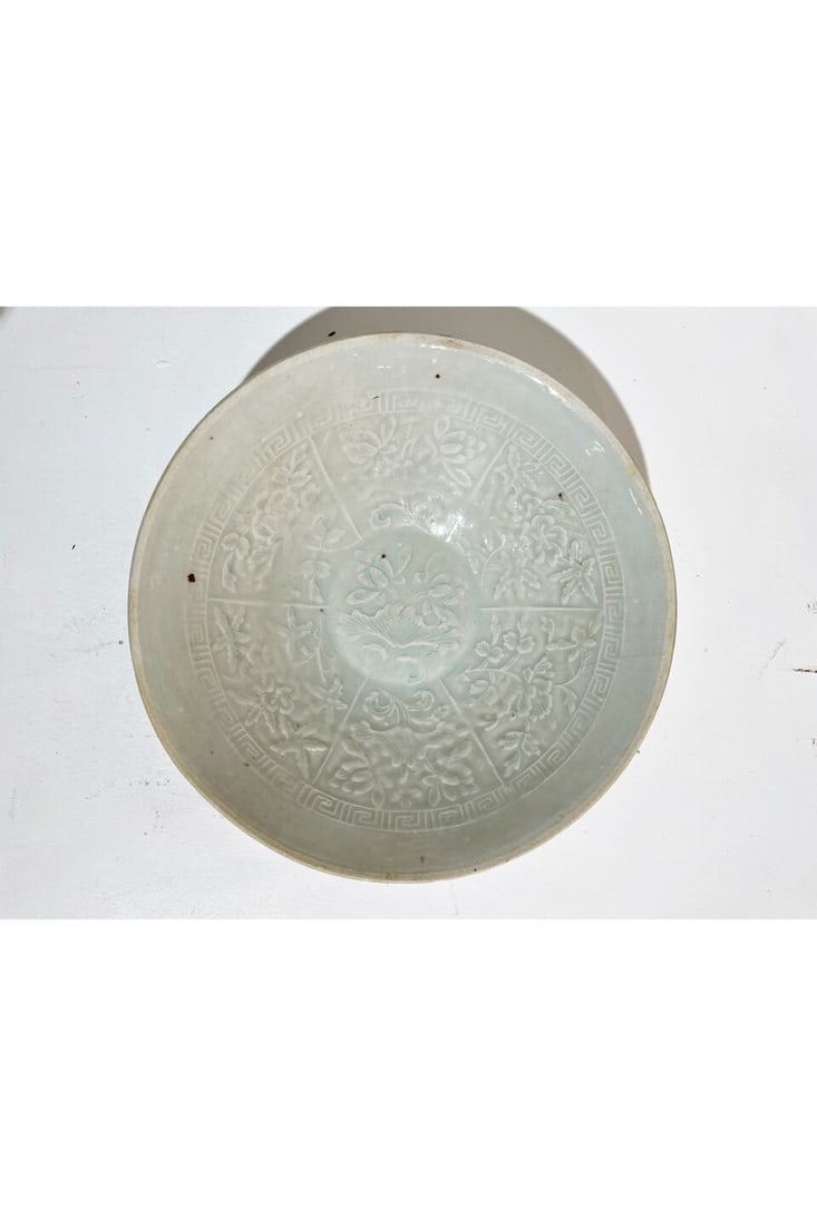 A QINGBAI MOULDED 'PEONY' BOWL 13th century - 4
