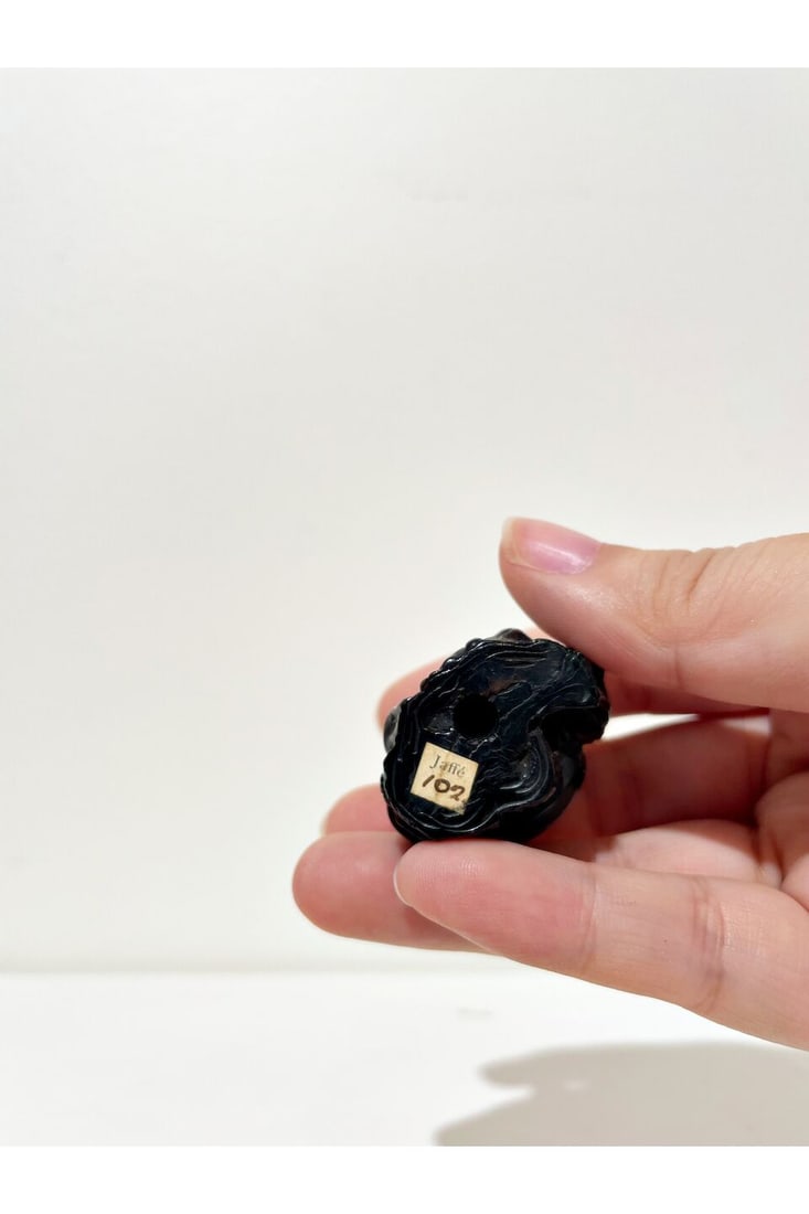 A WOOD NETSUKE OF HANASAKA JIISAN Edo period - 3