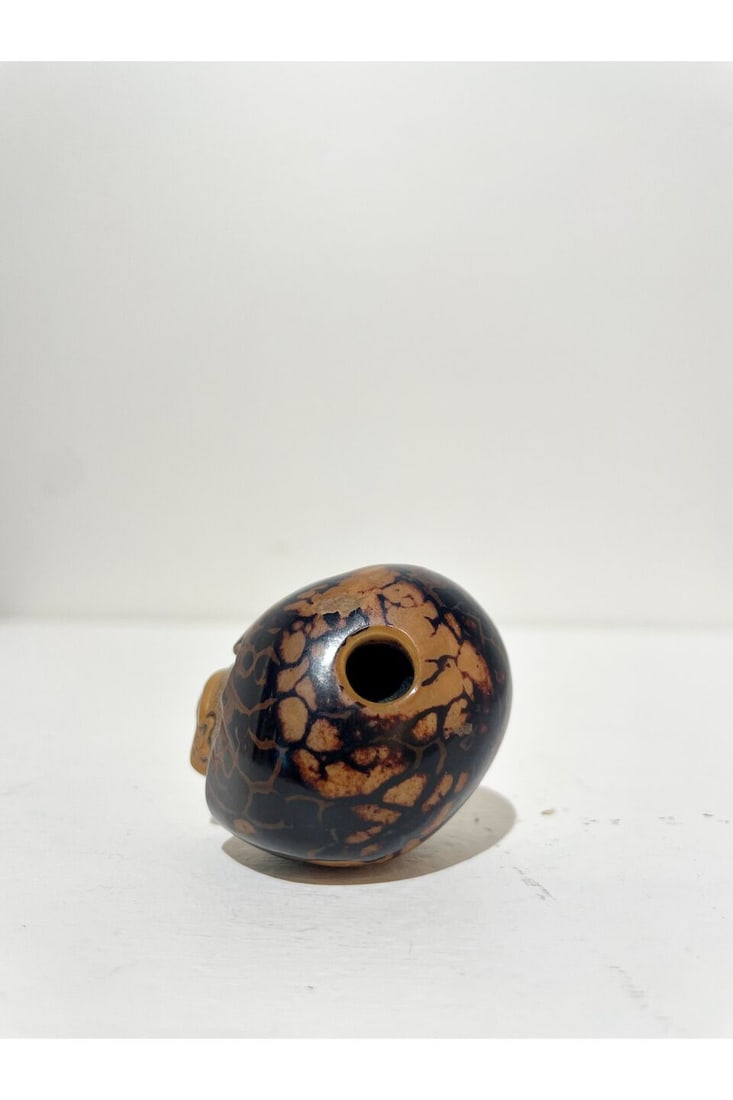 TWO WOOD AND A BRAZIL NUT NETSUKE the brazilnut netsuke signed possibly Kabuao [株青... - 7