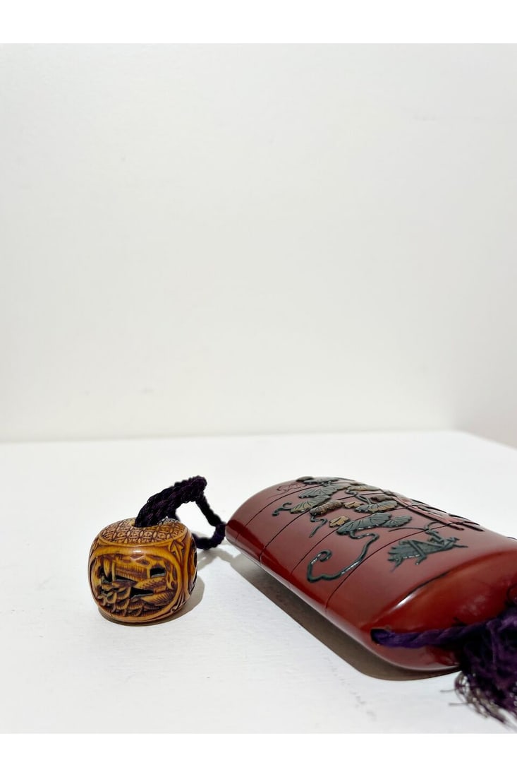TWO LACQUER INRO AND TWO NETSUKE 19th/20th century (2) - 13