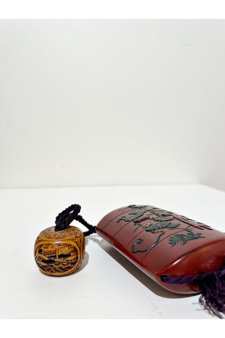 TWO LACQUER INRO AND TWO NETSUKE 19th/20th century (2) - 14