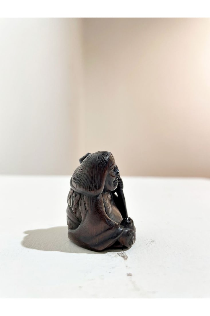 TWO WOOD NETSUKE OF A GAMA SENNIN AND A MERMAID The 'mermaid' signed Yousui [陽水], ... - 7