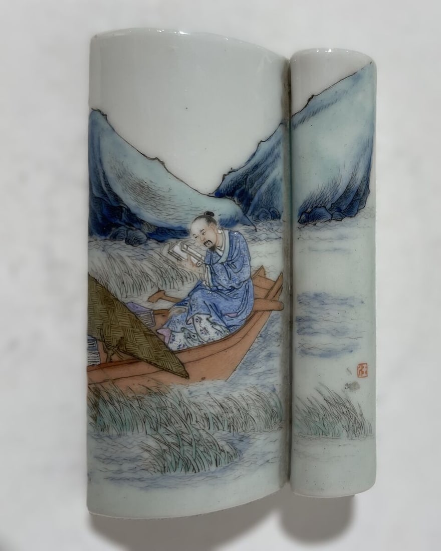 A FAMILLE ROSE 'READING AFLOAT' WRIST REST Seals of Wang Xiaotang (1885-1924), Republic Period - 5