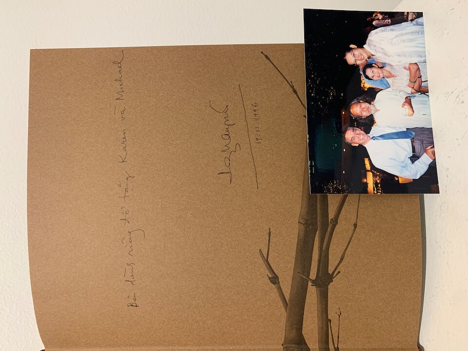 DO QUANG EM (VIETNAMESE, 1942-2021) Teapot and cup, 1995 - 3