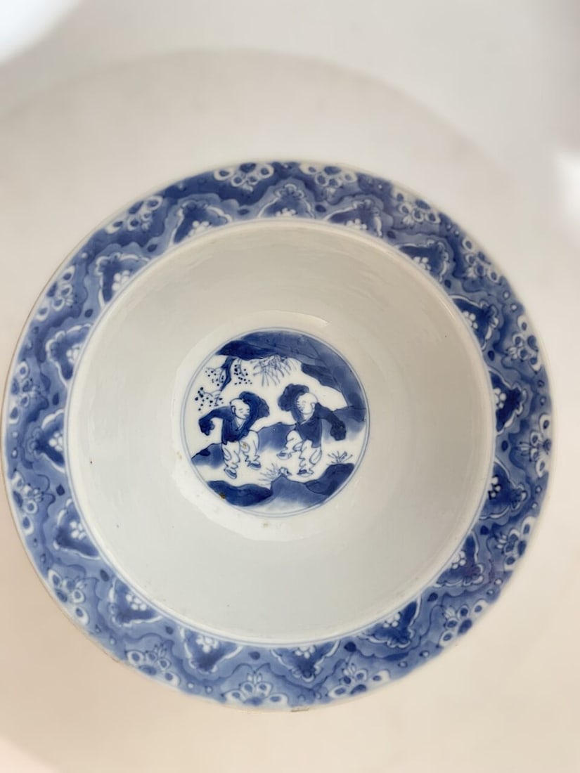 A BLUE AND WHITE TAPERED BOWL Chenghua six-character mark, Kangxi period - 3