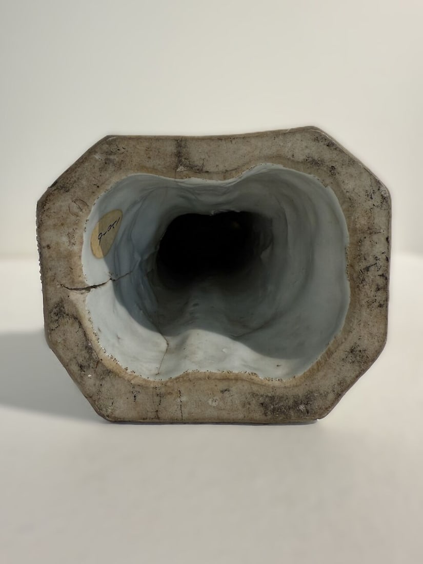 A DEHUA FIGURE OF THE 'SACRED HEART OF JESUS' Late Qing Dynasty/Republic Period - 4