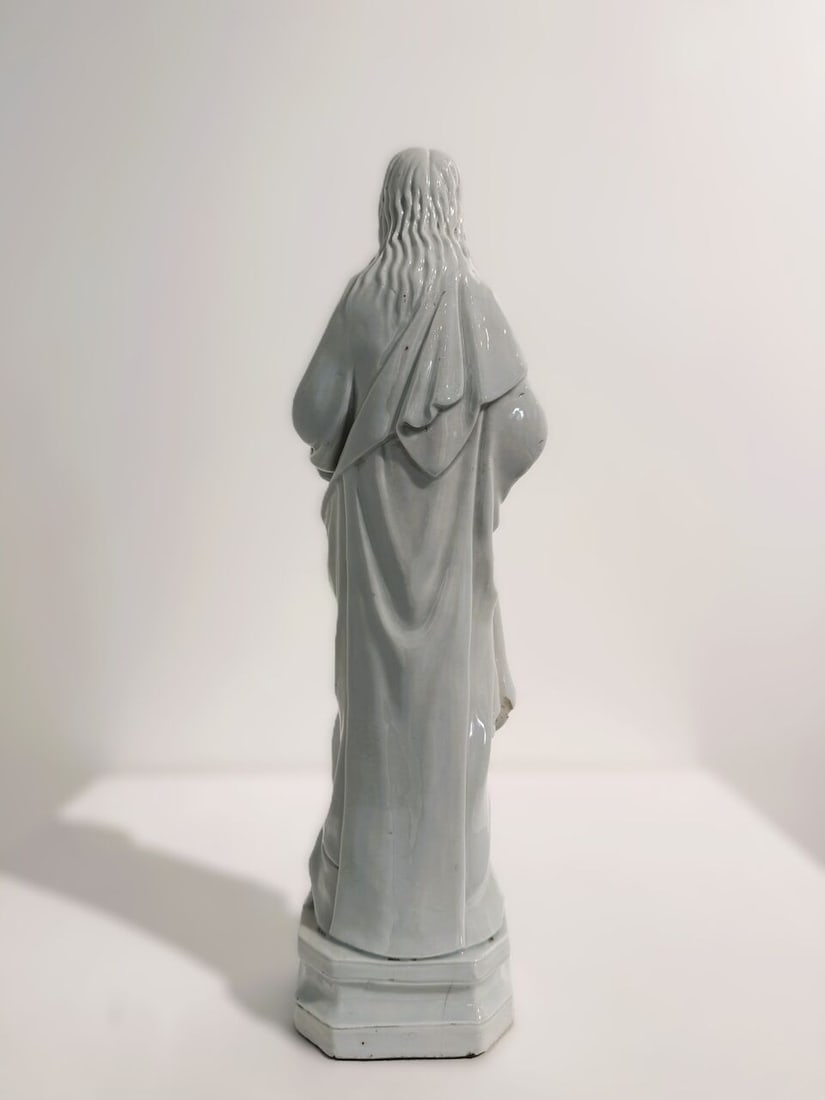 A DEHUA FIGURE OF THE 'SACRED HEART OF JESUS' Late Qing Dynasty/Republic Period - 5