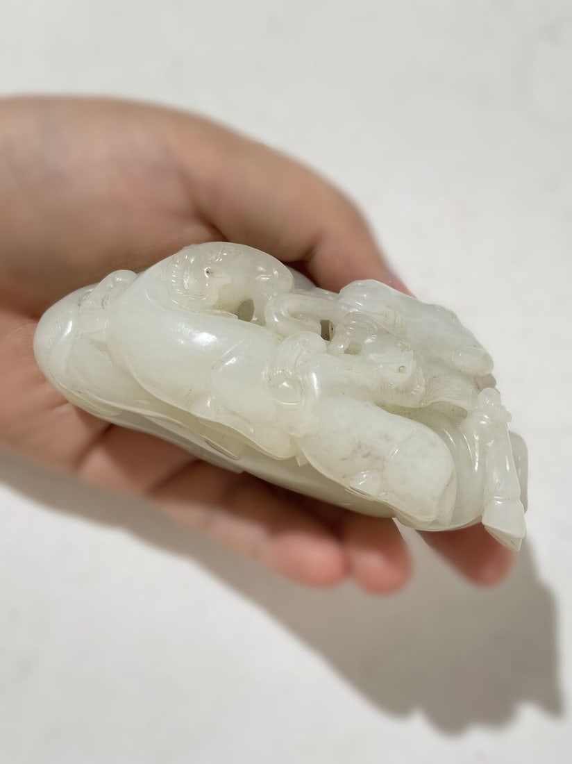 A WHITE JADE 'THREE RAMS' CARVING Qing dynasty - 3