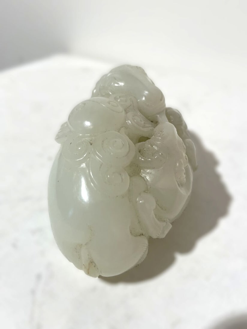 A WHITE JADE 'THREE RAMS' CARVING Qing dynasty - 4